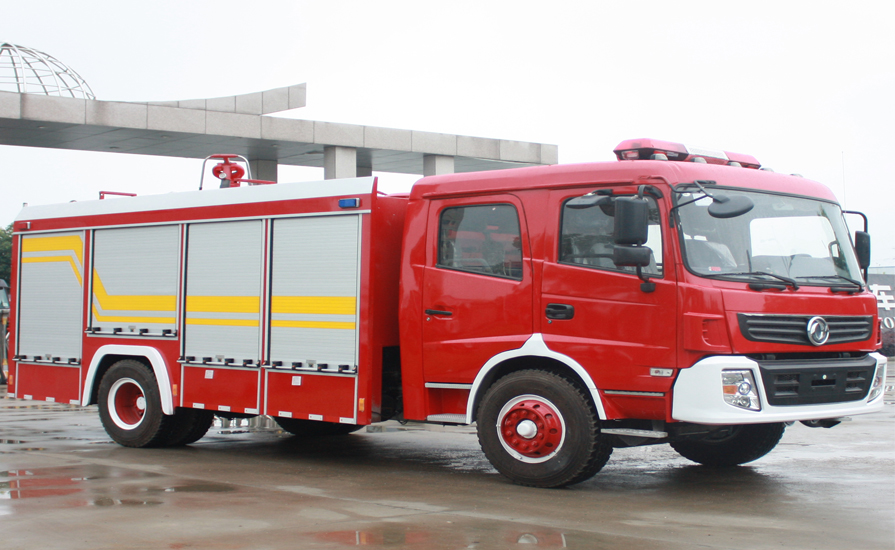 消防车厂家新东日专汽来讲讲消防车炮、警报器、泡沫混合装置的使用方法及工作原理